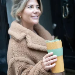 KOZIOL Flessen & Waterzakken|thermobecher met deksel 700ml nature leaf green