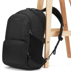 Pacsafe Dagrugzakken|Metrosafe LS450 Econyl backpack Black